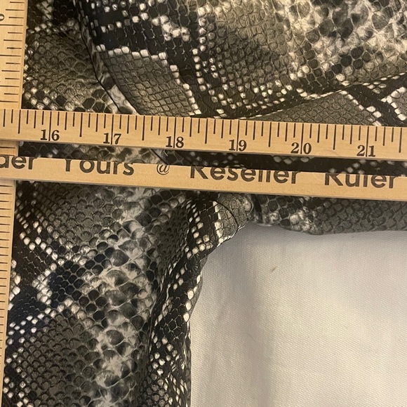 Miss Selfie Women's XL Snake Print Faux Leather Moto Jacket - Picture 6 of 8